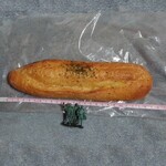 レストラン ペニーレイン - ガーリックフランスパン_280円　全長25cm