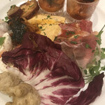 Pittsuxeria Torattoria Da Bocchano - （2人前)皿半分にレッドキャベツ