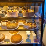 北浜レトロ - ラズベリー＆白桃ショートケーキ＠650円、白桃とアールグレイのタルト＠600円他