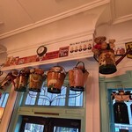 北浜レトロ - お店全体がおもちゃ箱みたい