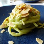 Ristorante Crocifisso - スパゲティ 海老のラグー ズッキーニのクレーマ アーモンドのアクセント