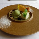Ristorante Crocifisso - パンナコッタ、マスカルポーネのケーキ、抹茶のジェラート