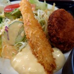 亀屋 - ランチのメンチカツとイビフライ