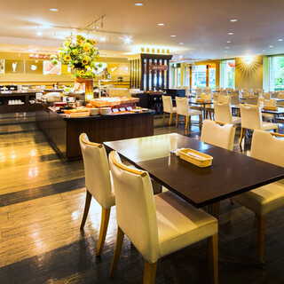 カフェ&バイキング シャガール_1