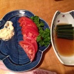 Sawauchi Jinku - 今日のおすすめ　トマトサラダ　ワラビ