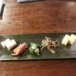 戸隠そば苑 - 中院坊蕎麦セット￥3460の前菜。