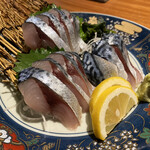 金華さば わらやき 寿司 金治 - 鯖の刺身