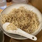 中華そば 笑歩 - 途中で山椒を振って味変。これが美味い