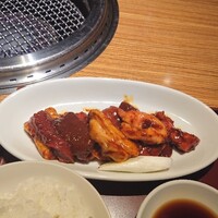 焼肉 しんうち 神楽坂 - 