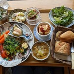 フランス食堂 Voila! - 料理写真:本日の鮮魚メニュー