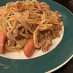 甲州車屋 - ビーフン。ウインナーと豚肉。美味しい◎