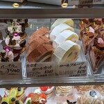 ル・パティシエ ヨコヤマ - ショーケース