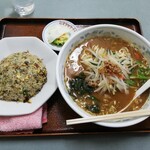 ヒマラヤラーメン - ランチ 高菜チャーハンセット 味噌ラーメン 800円