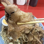 Ramen Fujimaru - 豚ちゃん。デカい‼️そして柔らかく味染みも適度。これは神豚❣️