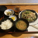 海鮮問屋仲見世 - スタミナ定食　600円