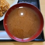 とんかつ割烹 たにぐち - 味噌汁　アップ