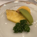 ソラリア西鉄ホテル - デザートは季節のフルーツの盛り合わせです。