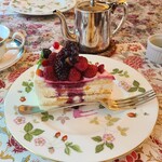 北浜レトロ - ベリーがこれでもかって乗ってる