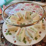 北浜レトロ - 下段はサンドイッチ