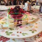 北浜レトロ - この辺がひび割れ･･･