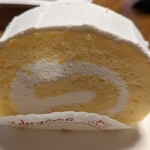 ル・パティシエ ヨコヤマ - 谷津ロールカット