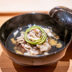 肉屋 雪月花 NAGOYA - 神戸牛タンと長野のキノコのお椀