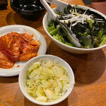 焼肉 ホルモン 牛繁 - 