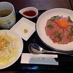 kitchen 藤壽 - ローストビーフ丼