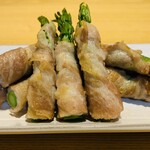 Asparagus meat roll