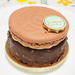 パティスリー ユウ ササゲ - マカロンショコラキャラメル