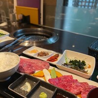 焼肉 青山外苑 - 