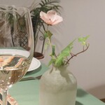 フリュイ・ドゥ・メール - テーブル上の高砂芙蓉