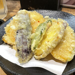 Yamashita Honki Udon - 野菜天 5種 400円