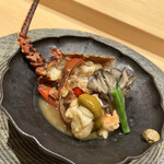 Ginza Inaba - 伊勢海老の具足煮です。トッピングの海老味噌がウンマイ