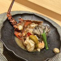銀座 稲葉 - 伊勢海老の具足煮です。トッピングの海老味噌がウンマイ