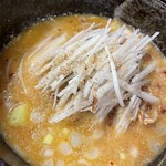 Taiwan Ramen Sen - 牛骨台湾担々麺（杯数限定）