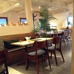 カスターニエ　軽井沢ローストチキン - 店内風景