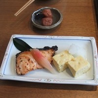 薪の音 - 朝食の一品