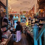 北浜レトロ - 英国の店に来たみたい