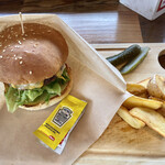 Q CAFE by Royal Garden Cafe - 