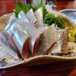 丸千葉 - いわし刺身。これも安定の旨さ！