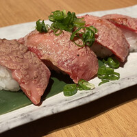 焼肉 にくなべ屋 神戸びいどろ 北野坂店 - 