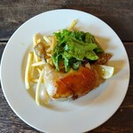 Cafe LA FAMILLE - ■鶏肉のコンフィ