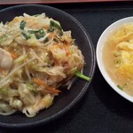 Eisei ken - 皿うどん・天津飯セット。