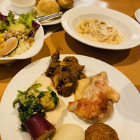 カフェトスカ - どれも美味しかった！クリームパスタ、天ぷら、しゃぶしゃぶは絶対食べたほうが良いです。