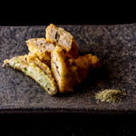 Kombu tempura with roe and matcha salt