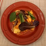 四次元食堂 南インドオステリア - 蛸のアチャールとじゃが芋のサラダ。