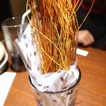 わたみん家 - つきだしの、パスタを揚げたヤツ。