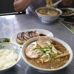 Chuuka Menkichi - 2019年9月13日訪問時の中華そば+餃子とめんきち定食大盛りです。