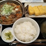 わ楽 - もつ煮込みと厚焼きたまご定食1,000円